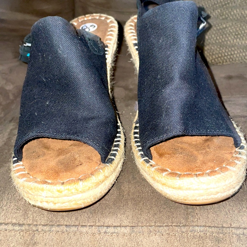Toms Black Oxford Monica Wedge size 7.5